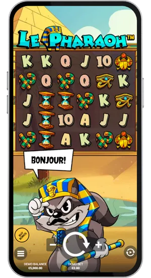 Le Pharaoh base game reels with Smoky