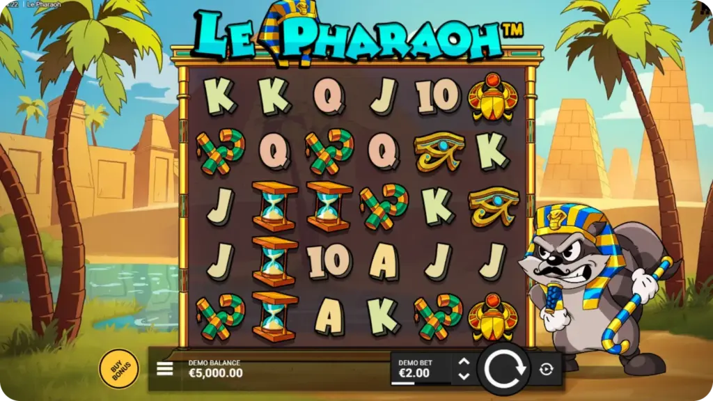 Le Pharaoh gameplay on a 6x5 grid with Golden Squares and Egyptian symbols
